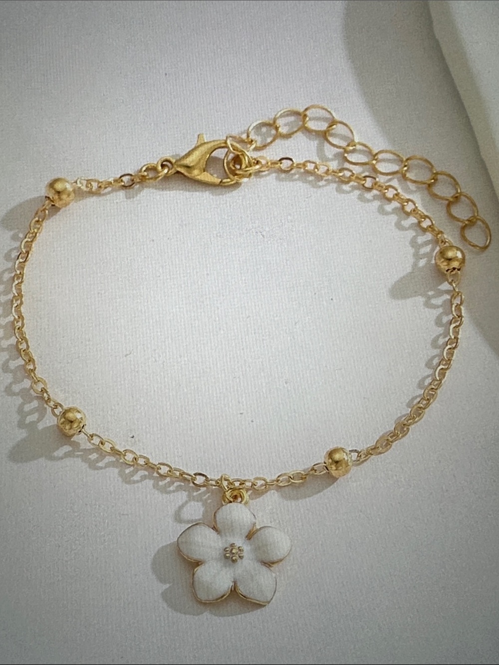 Gold-Plated Anklet with White Flower Charm